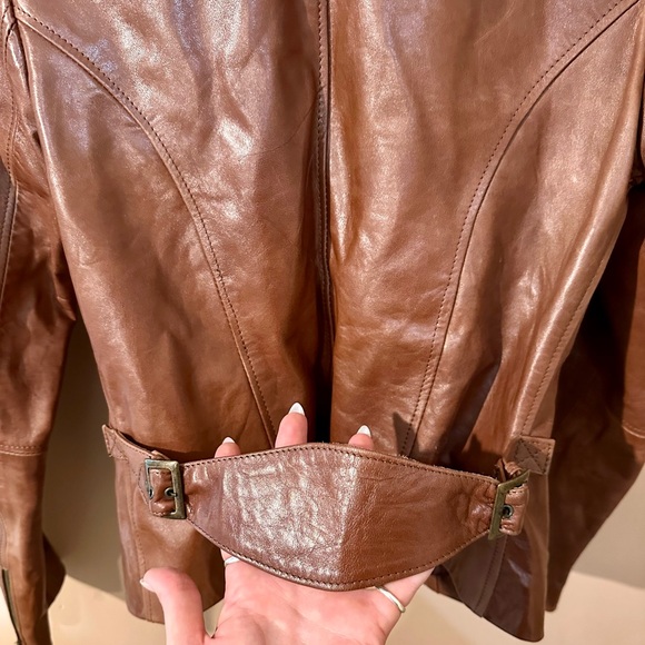 Women’s leather jacket from small leather maker in Florence - Picture 9 of 9